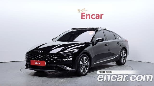 Kia K8 гибрид Signature, 2022 1