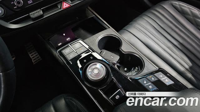 Kia K8 гибрид Signature, 2022 9