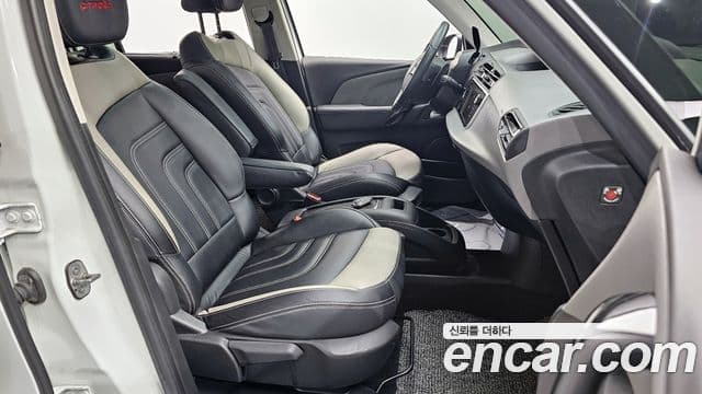 Ситроен / DS Grand C4 피카소 1.6 B-HDI Feel (название комплектации), 2018 10