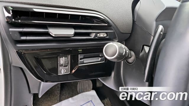 Ситроен / DS Grand C4 피카소 1.6 B-HDI Feel (название комплектации), 2018 13