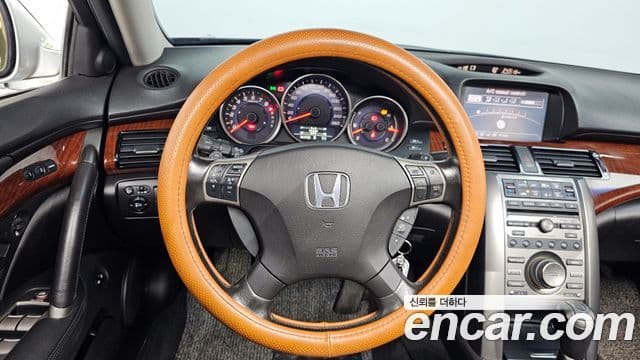 Honda 레전드 4세대, 2010 13