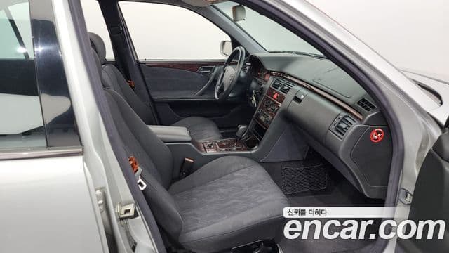 Mercedes-Benz E-класс W210, 2001 11