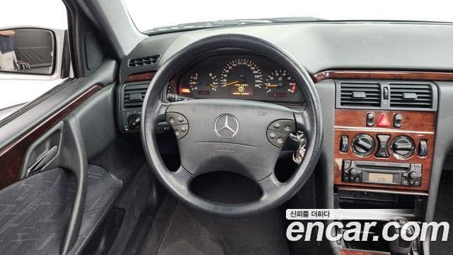 Mercedes-Benz E-класс W210, 2001 13