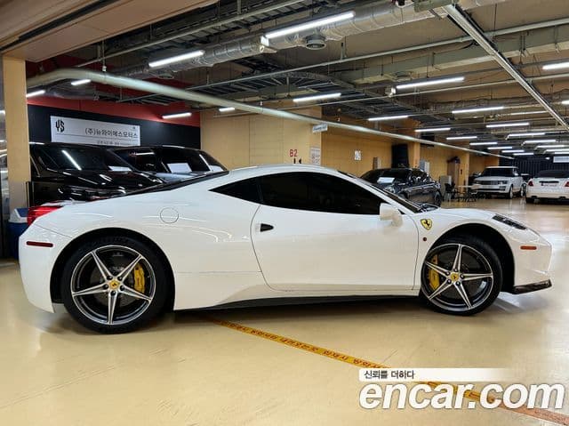 Ferrari 458 Italia, 2011 6
