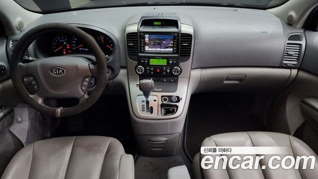 Kia Carnival R President, 2013 7