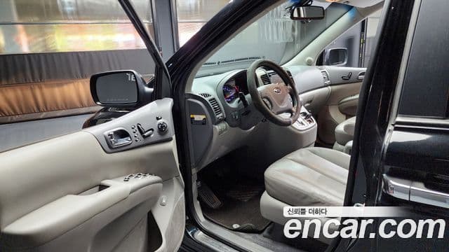 Kia Carnival R President, 2013 10