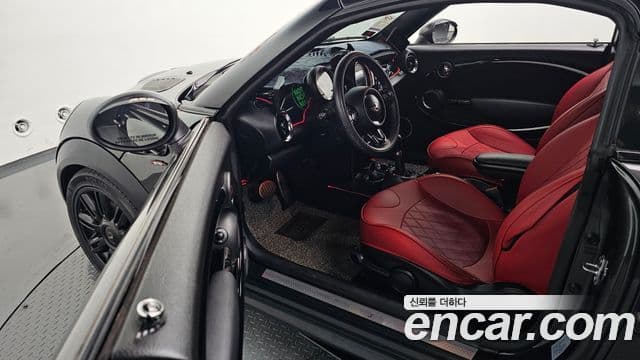 Mini Cooper SD купе, 2013 11