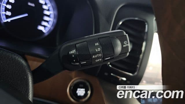 KG모빌리티(SsangYong) 뉴체어맨 W Prestige, 2014 19