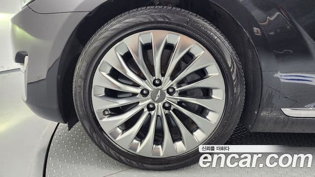 Genesis EQ900 Prestige, 2018 все фото