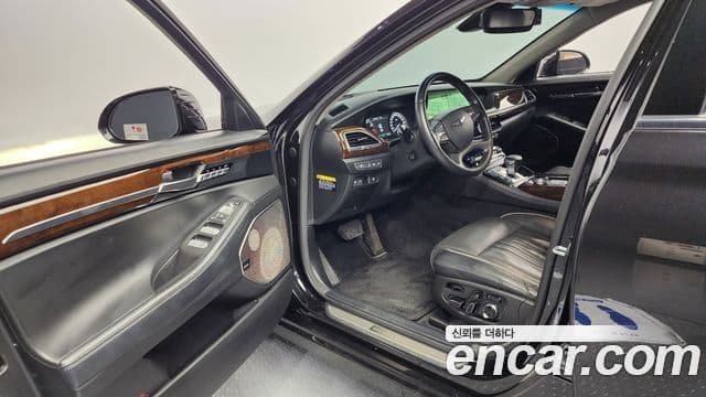 Genesis EQ900 Prestige, 2018 10