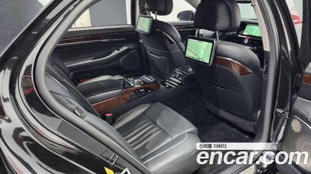 Genesis EQ900 Prestige, 2018 12