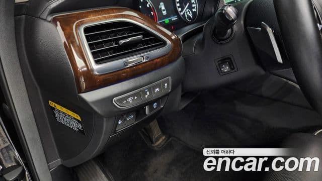 Genesis EQ900 Prestige, 2018 17