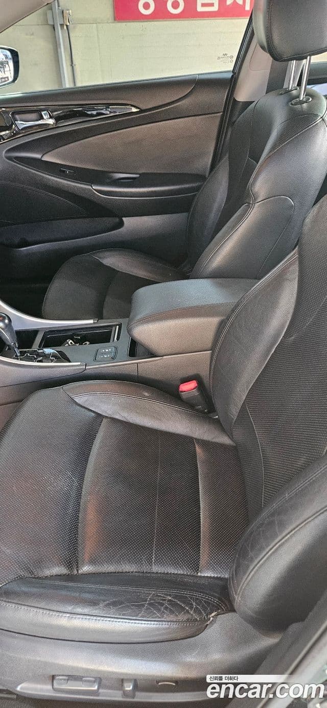 Hyundai YF Sonata топовая версия, 2010 10