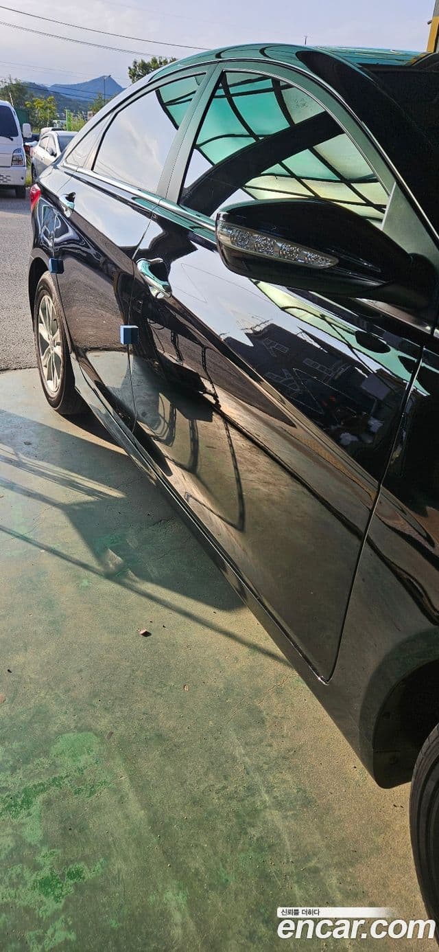 Hyundai YF Sonata топовая версия, 2010 13