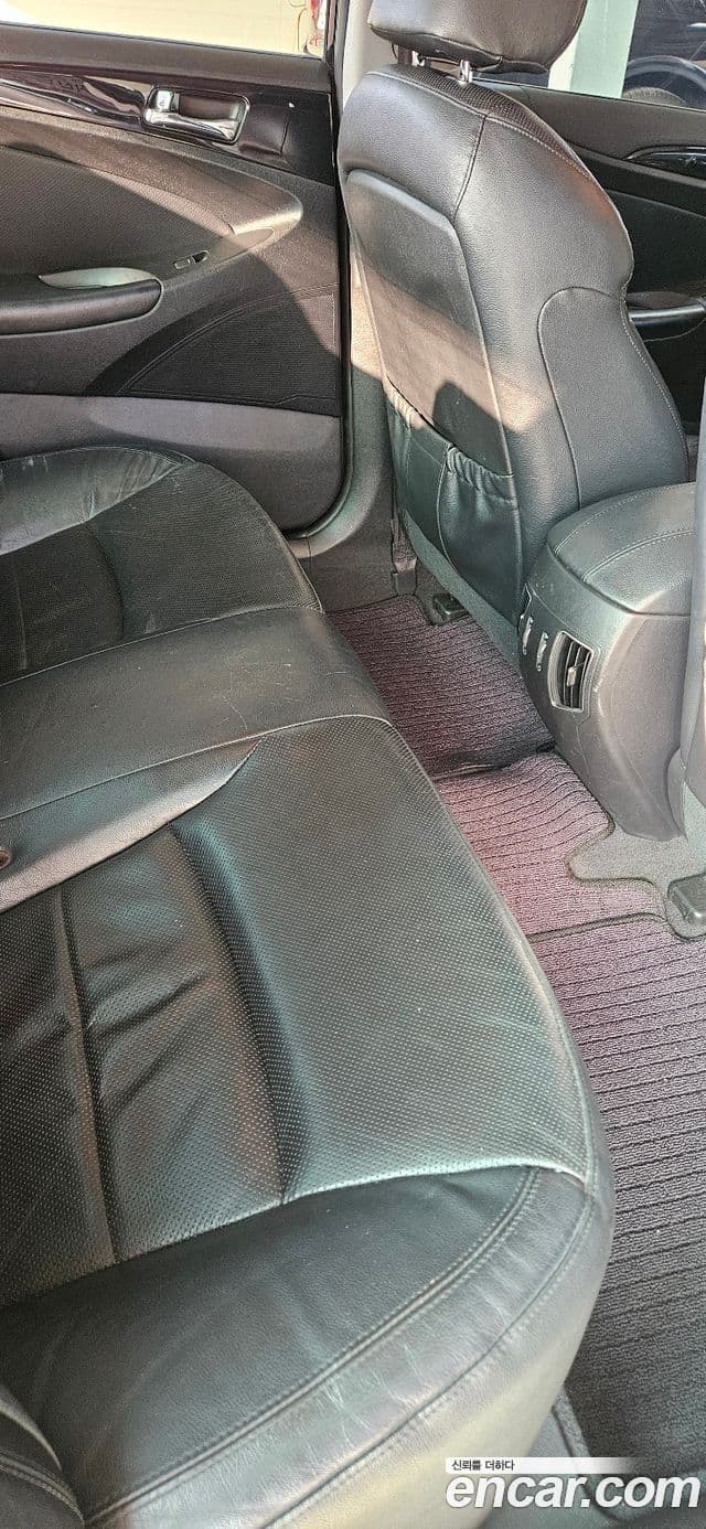 Hyundai YF Sonata топовая версия, 2010 15