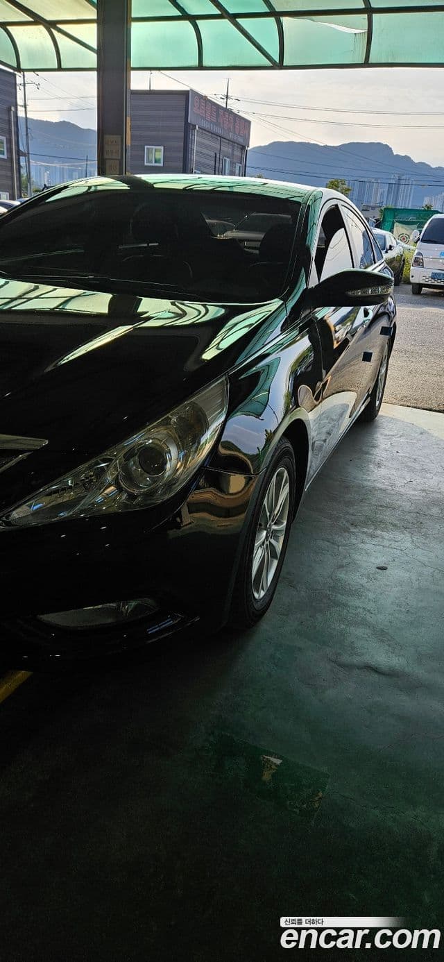 Hyundai YF Sonata топовая версия, 2010 17