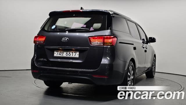 Kia All New Carnival Prestige, 2016 2