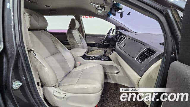 Kia All New Carnival Prestige, 2016 10