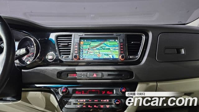 Kia All New Carnival Prestige, 2016 15