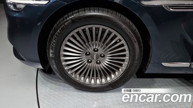 Genesis G90 Luxury, 2021 все фото