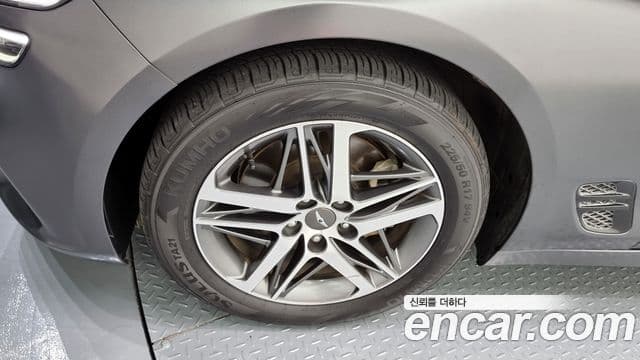 Genesis The / новый New G70, 2021 все фото