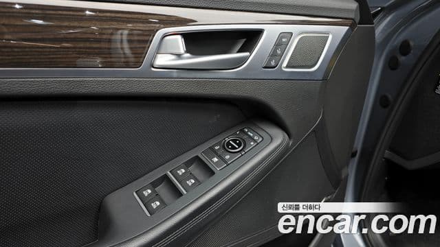 Genesis G80 Premium Luxury, 2017 17