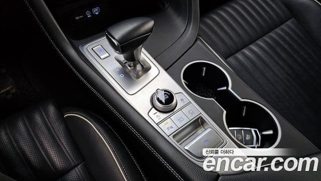 Genesis G70 Elite, 2019 9