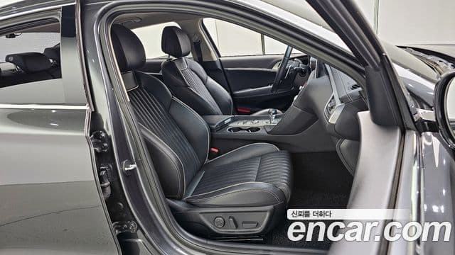 Genesis G70 Elite, 2019 10