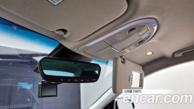 Genesis G70 Elite, 2019 18