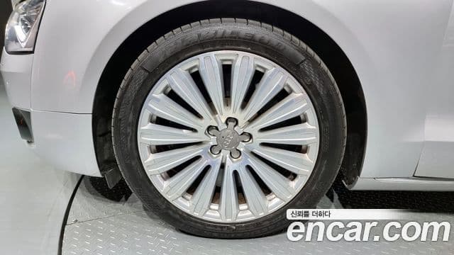 Audi New A8 D4, 2012 все фото