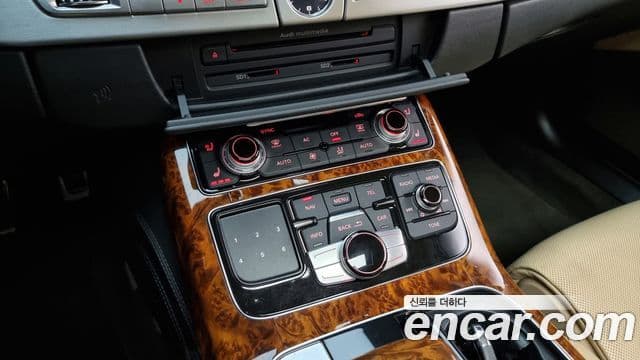 Audi New A8 D4, 2012 17