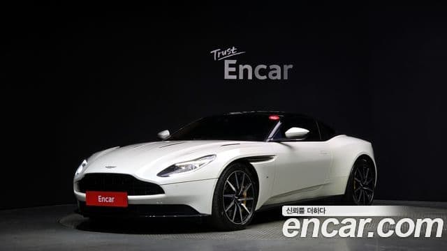 Aston Martin DB11 5.2 V12 купе, 2017 1
