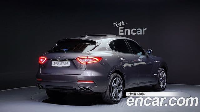 Maserati Levante 3.0 дизель AWD GranSport, 2018 2