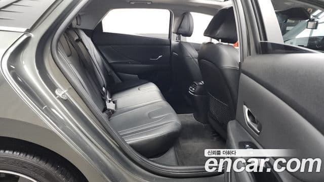 Hyundai Avante (CN7) Inspiration, 2021 12