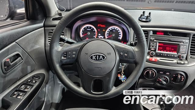 Kia Pride(новый кузов / новое поколение) 4DR 1.4 DOHC LX, 2010 14