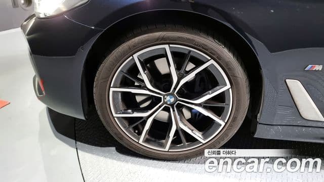 BMW 5시리즈 (G30) 530i M Sport, 2023 все фото