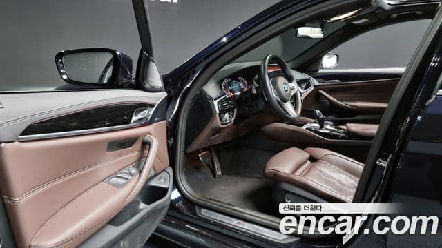 BMW 5시리즈 (G30) 530i M Sport, 2023 10