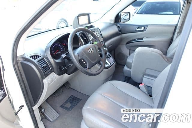 Kia Carnival R топовая версия, 2012 11