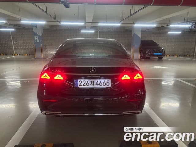 Mercedes-Benz E-класс W214 Exclusive, 2024 4