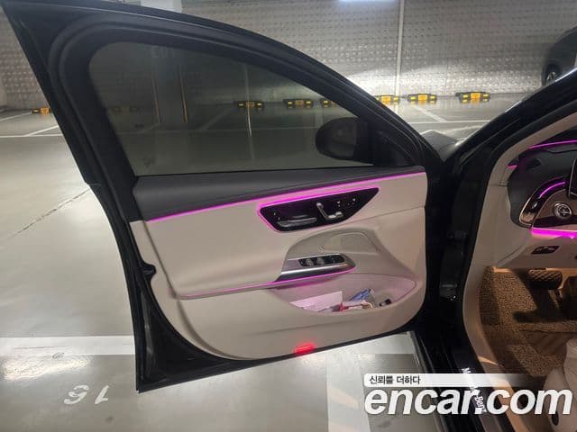 Mercedes-Benz E-класс W214 Exclusive, 2024 11