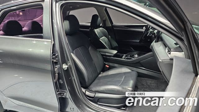 Kia K5 3세대 Prestige, 2020 10