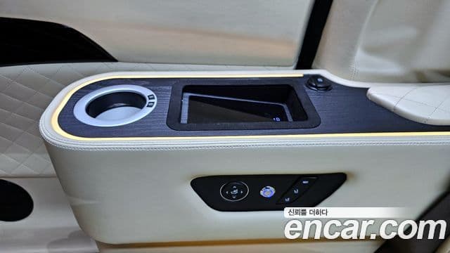 Kia Carnival 4세대 бензин 9인승 High Limousine(компания по спецнадстройкам), 2023 18