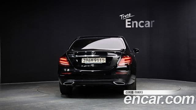 Mercedes-Benz E-класс W213 Avantgarde, 2020 4