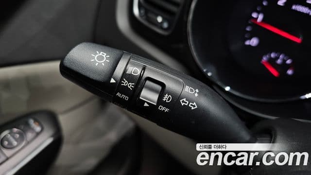 Kia All New Carnival VIP, 2016 16