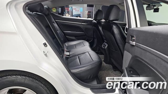 Hyundai Avante AD 1.6 GDI Smart, 2017 12