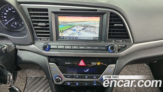 Hyundai Avante AD 1.6 GDI Smart, 2017 16