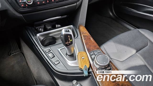 BMW 3시리즈 (F30), 2015 9