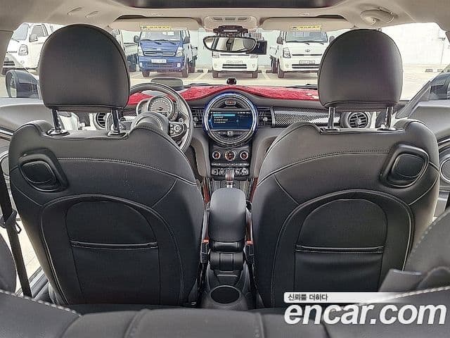 Mini Cooper S 3세대, 2019 17