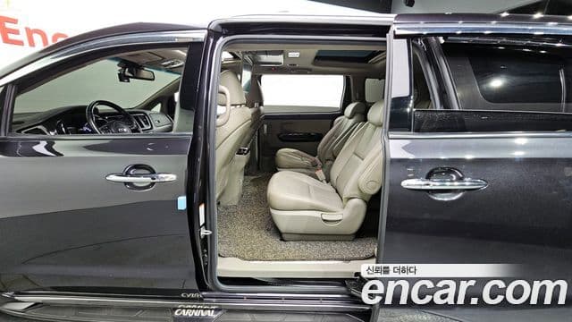 Kia The / новый New Carnival Special, 2019 11