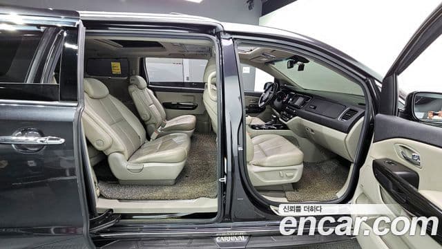 Kia The / новый New Carnival Special, 2019 12